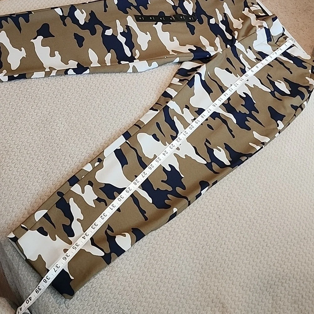 NWT Banana Republic Hayden Camo Pants - Picture 4 of 9